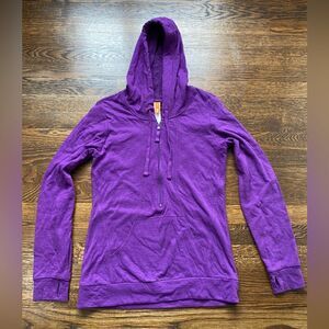 Lucy 1/4 Zip Light Pullover - Size Small